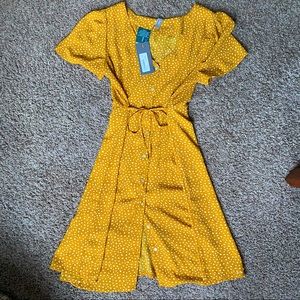 Yellow patterned sun dress (size Medium)
